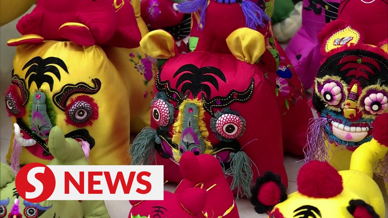 Chinese welcome Spring Festival with traditional activities