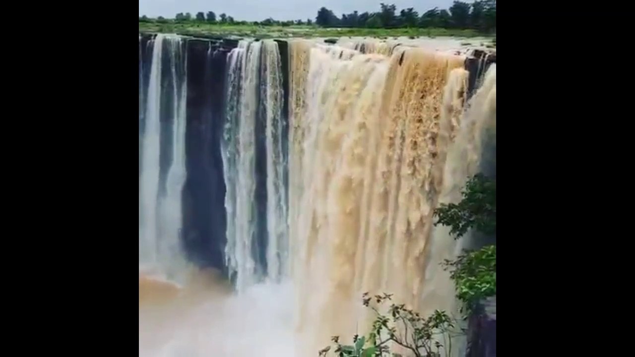 Brahaspati Kund Water fall Panna : Natural Place in Madhya Pradesh