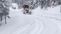 Kastamonu'da karla mücadele sürüyor: 612 köy yolu ulaşıma kapandı