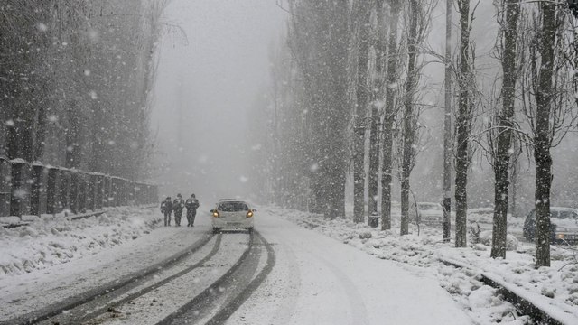 JK records -7 degree, heavy snowfall in Uttarakhand