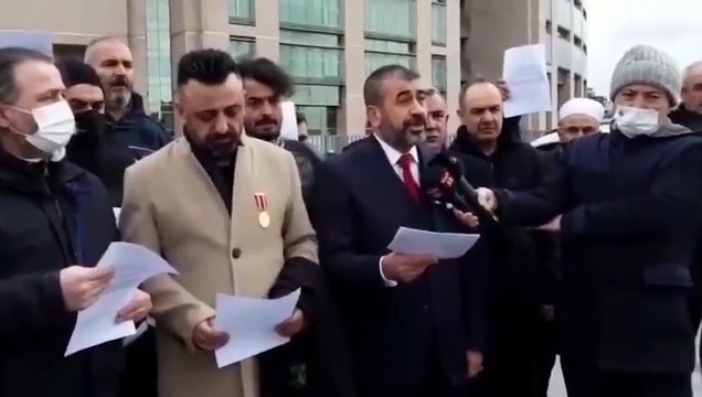 Sezen Aksu hakkında suç duyurusunda bulunduktan sonra açıklama yapan 15 Temmuz Şehitler ve Gaziler Platformu: Şehitlerimize asla laf söyletmeyiz, laf söyleyenlerin dillerini keseceğiz, beyinlerine sıkacağız