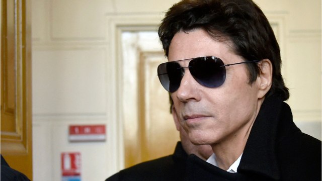 VOICI : Affaire Jean-Luc Lahaye : la fille du chanteur et les mères des plaignantes convoquées par la justice