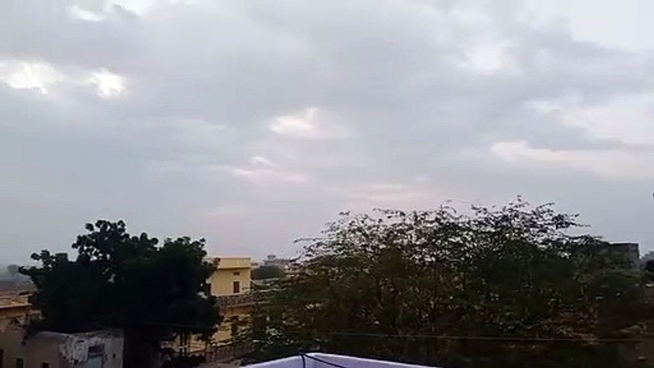 Video: सर्द हवा के चपेट में स्वर्णनगरी, अधिकतम...