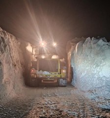 4 METRE KARDA TÜNELLER AÇARAK İLERLİYORLAR