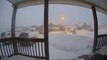Il filme 24h de blizzard au canada... sa maison disparait sous la neige