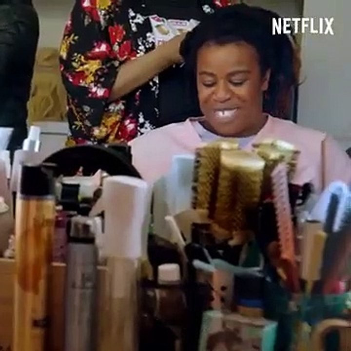 Orange Is the New Black Saison 0 - Orange is the new black cast singing the theme song (EN)