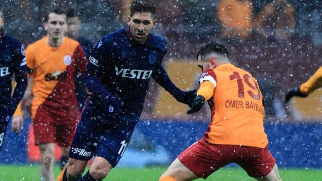 Liderden müthiş geri dönüş! Trabzonspor, Galatasaray'ı deplasmanda 2-1 mağlup etti