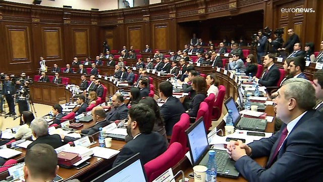 Президент Армении подал в отставку