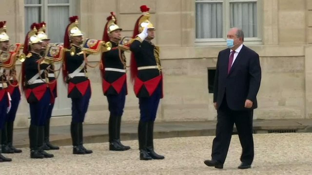 Presidente da Armênia renuncia e cita 'tempos difíceis'