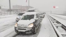 Yoğun kar sebebiyle TEM Otoyolu ile D-100 Karayolu İstanbul istikameti ulaşıma kapandı