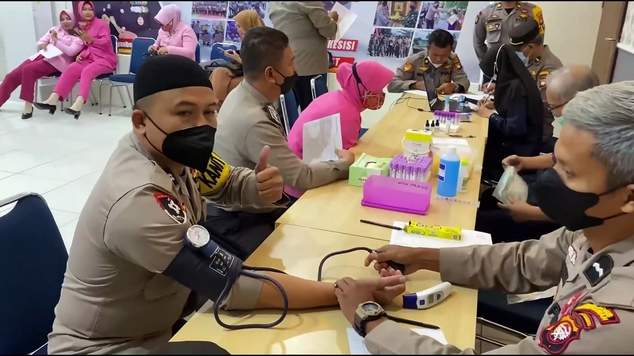 Polres Mempawah Gelar Donor Darah Dalam Rangka Hari Bhayangkara Ke 76