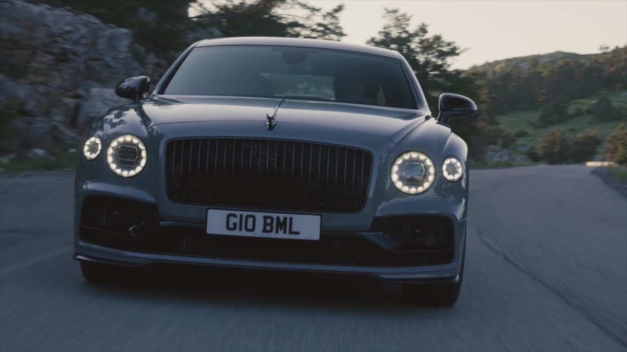 Der neue Bentley Flying Spur S - Sportlicher Stil feiert Premiere beim Goodwood Festival of Speed