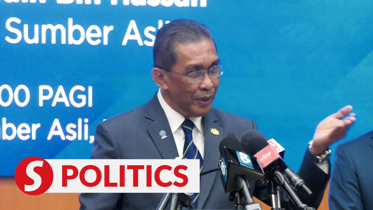 There is no ‘clawing’ between Umno and PAS, says Takiyuddin