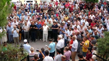 Pandemi sonrası Mersin'den ilk hacı kafilesi gözyaşlarıyla uğurlandı