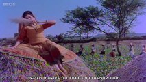 Aaj Sakhi Ri More Piya Ghar Aayere  - Ram Aur Shyam 1967