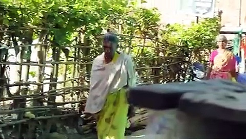 വയറ്റാട്ടിമാരില്‍ നിന്നും ആശുപത്രിയിലെ പ്രസവമുറിയിലേക്കുള്ള ദൂരം...