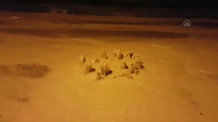 Sivas-Kayseri kara yolunda sel nedeniyle ulaşımda aksama yaşanıyor