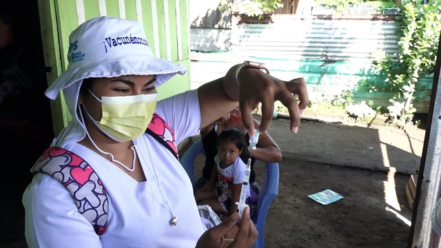 Inmunizan contra la Covid-19 a pobladores del municipio de Mateare