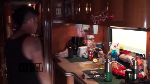 Unwritten Law - BUS INVADERS (Revisited) Ep. 154