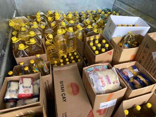 Bartın'da FETÖ'ye ait depoda 20 ton gıda ve temizlik malzemesi ele geçirildi