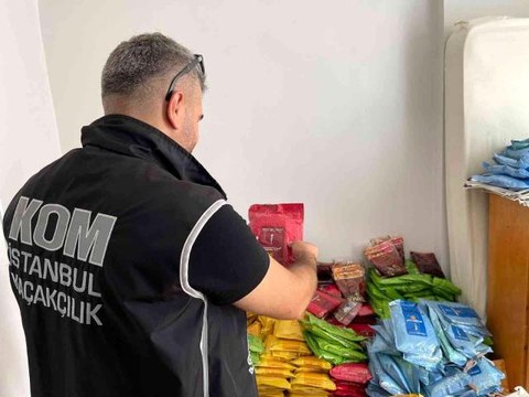 İstanbul merkezli 10 ilde kaçak tütün operasyonu: 60 gözaltı