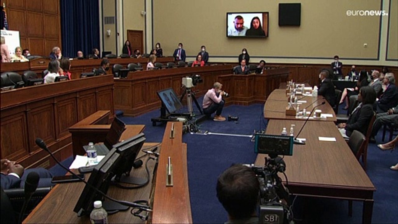 Bald höhere Altersgrenze für Sturmgewehre? US-Kongress stimmt dafür