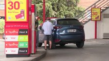 El precio de la gasolina supera los 2 euros y ya 'se come' la subvención del Gobierno