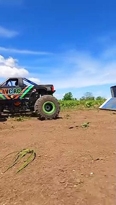 Monster Truck 1
