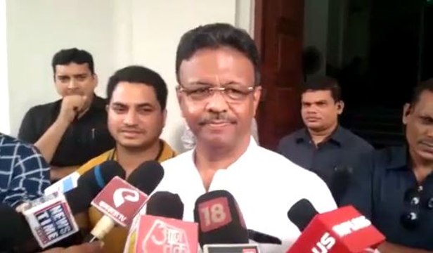 ভবানীপুর কাণ্ডের কিনারা, কলকাতা পুলিশকে স্কটল্যান্ড ইয়ার্ডের সঙ্গে তুলনা ফিরহাদ হাকিমের