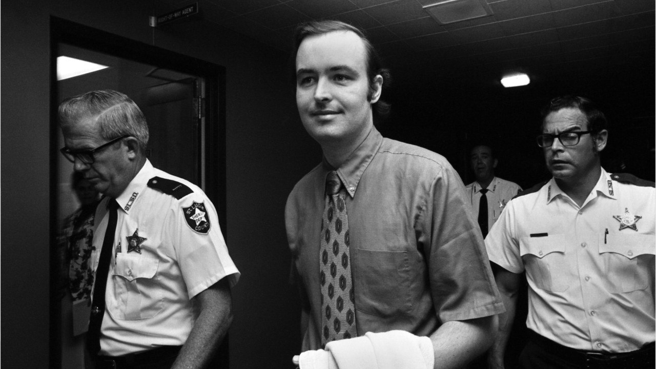 Teenage girl who went missing nearly 50 years ago reportedly murdered by serial killer cop