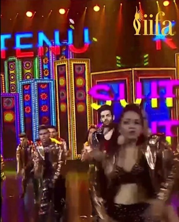 Alia Bhatt permorning on Tamma Tamma  #IIFA #Viral #trending #entertainm