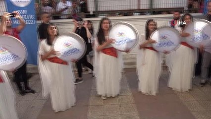 Bakanlar Varank ve Kasapoğlu öğrencilerin çalışmalarını inceledi