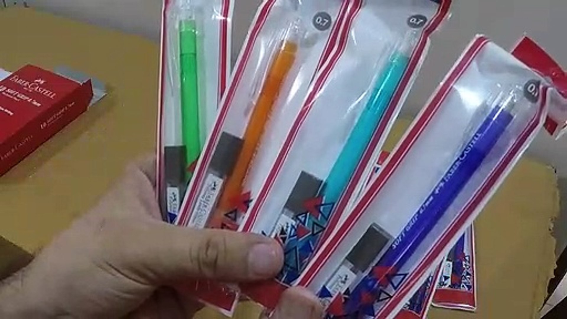Unboxing and Review of Mechanical pencil Soft Grip 0.7 mm for students -  video Dailymotion