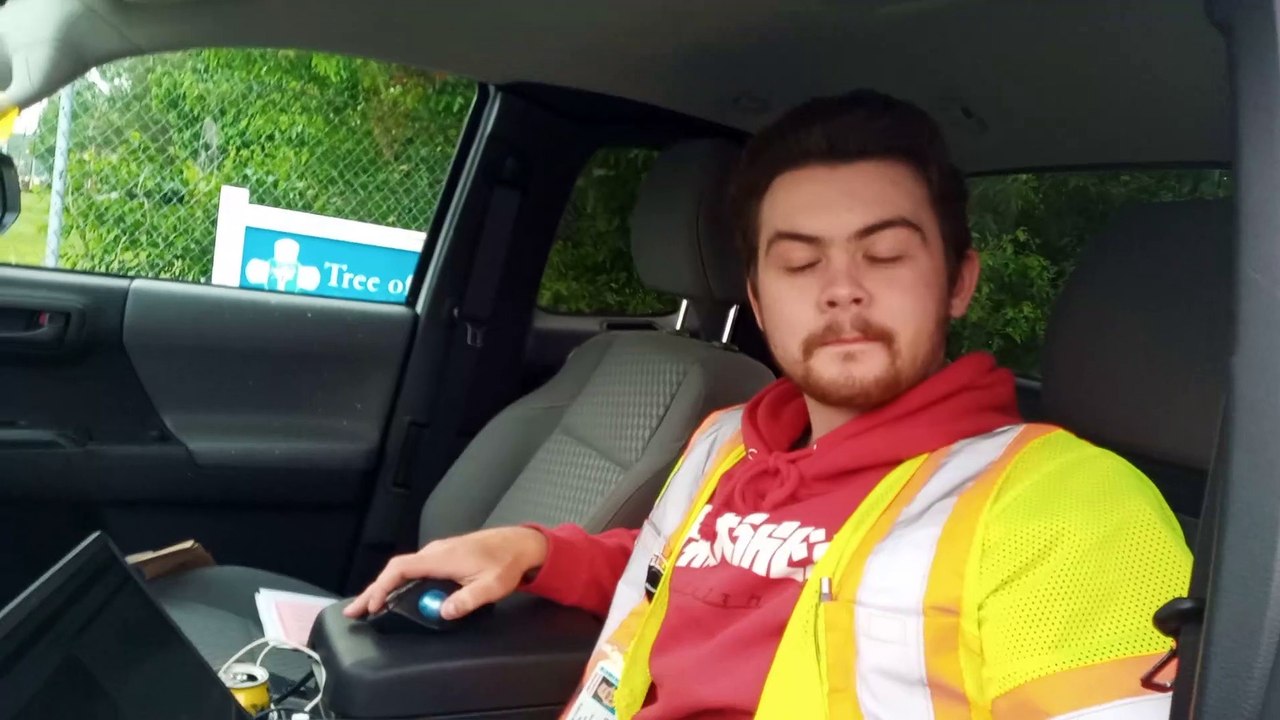 Gavin is an agnostic, and thinks dying is like turning off a TV. Pray for his salvation in Christ.