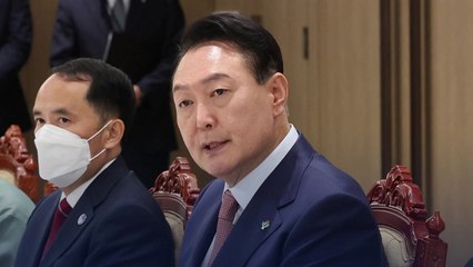 [뉴스라이브] 호국영웅 맞은 윤 대통령..."제가 여러분 지킬 것" / YTN