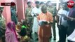 गोरखपुर में जनता दर्शन में फरियादियों की समस्याएं सुनते सीएम योगी