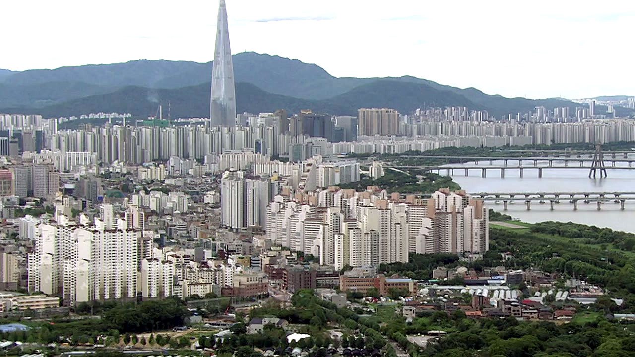 찬바람 부는 부동산 시장..."매물 늘지만 거래 실종" / YTN