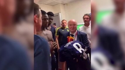 El gesto de Camavinga en el vestuario de Ucrania