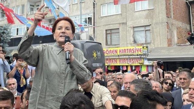 Akşener, cumhurbaşkanı adayı olacağı tartışmalarına noktayı koydu: Yemin billah ediyorum aday olmayacağım