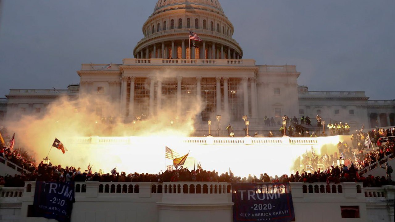 «Tentative de coup d’Etat» au Capitole : «Donald Trump était au centre de ce complot», conclut une enquête accablante