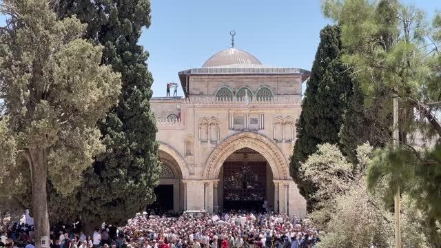 Hint yetkililerin Hz. Muhammed'e hakaret içeren ifadeleri Mescid-i Aksa'da protesto edildi