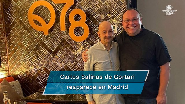 Carlos Salinas reaparece en España y posa para foto en famoso restaurante