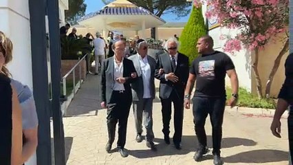 Lágrimas y tristeza en el último adiós a Olivia Valère