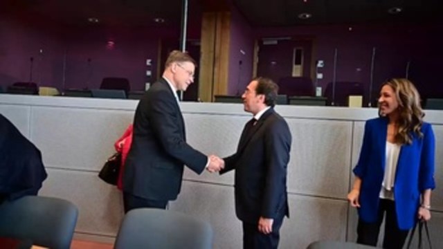 El Gobierno implica a la UE para tratar de resolver la crisis con Argelia