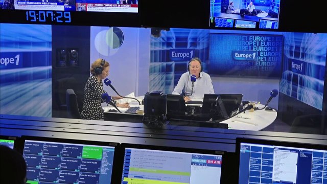 Hommage émouvant à Paris au journaliste français tué en Ukraine