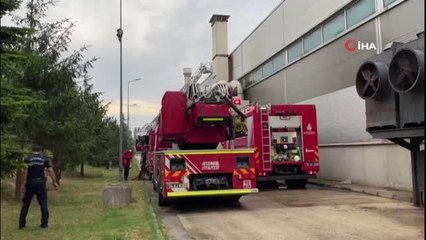 Esenyut'ta demir fabrikasında yangın paniği