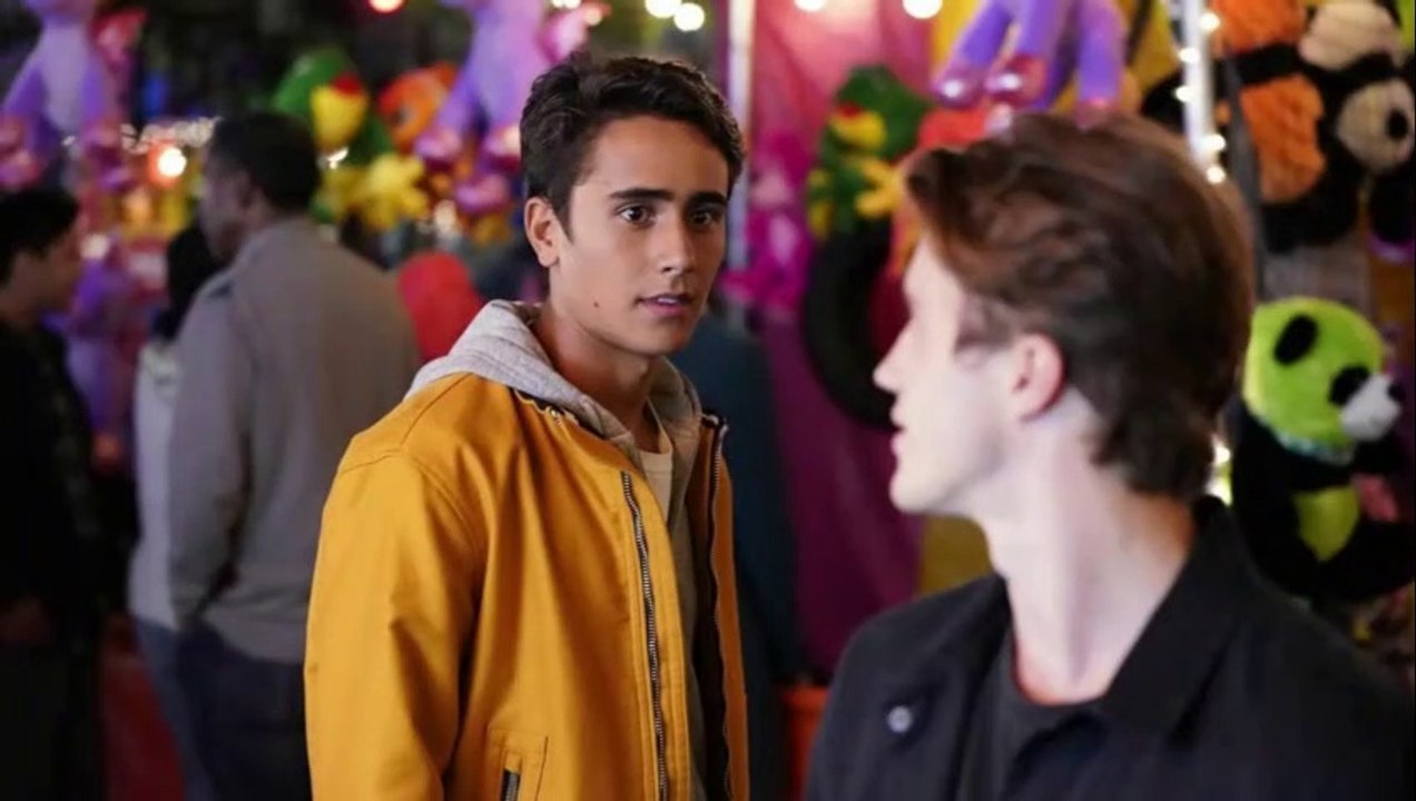 Love, Victor Season 3 Episode 1 Tv Series video Dailymotion