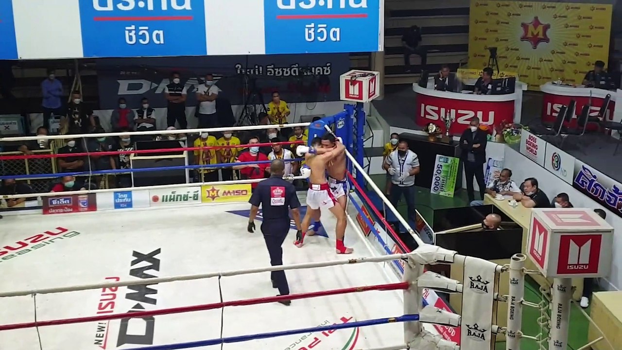 Defending champion Omnoi 115lbs