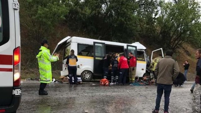 Balıkesir-Kütahya yolunda feci kaza