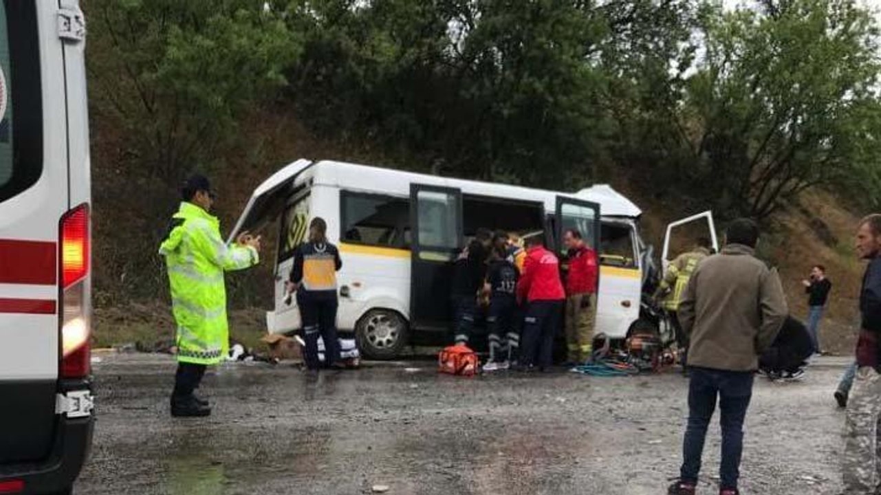Balıkesir-Kütahya yolunda feci kaza